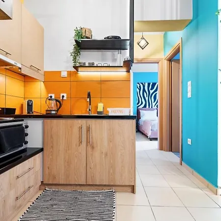 Apartment Dream On *