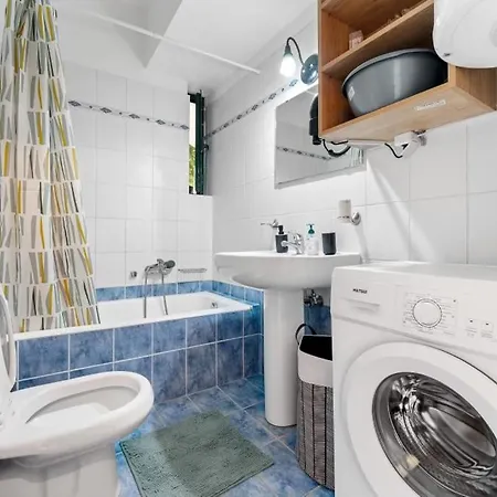 Apartment Dream On